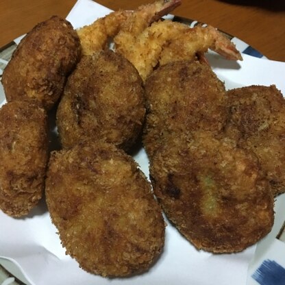 家族から近所のお肉屋さんのメンチカツに似てると好評でした！とっても美味しかったです。